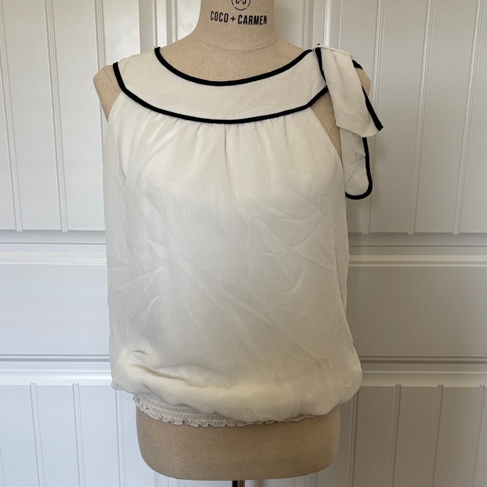 AB Studio White Sleeveless Blouse with Black Accents